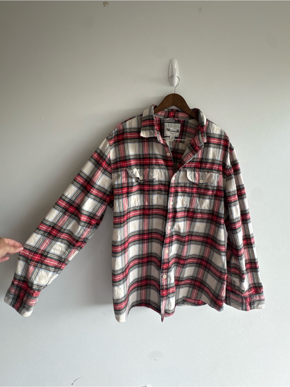 American Eagle Outfitters Plaid Flannel Button Down Shirt XXL Red Cream Cotton - Picture 7 of 10